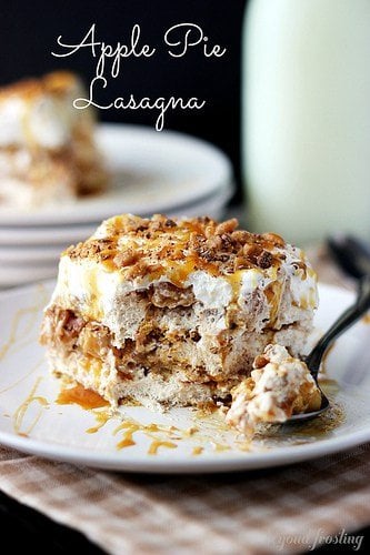 Apple Pie Lasagna  | beyondfrosting.com | #apple #applepie