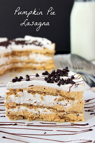 A slice of Pumpkin Pie Lasagna on a plate