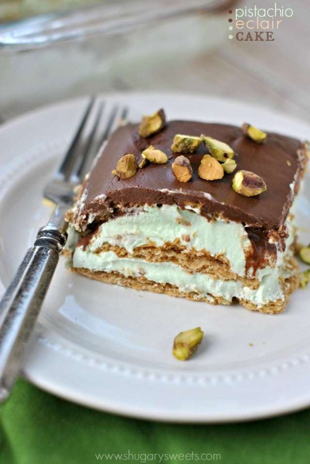29- pistachio eclaire cake