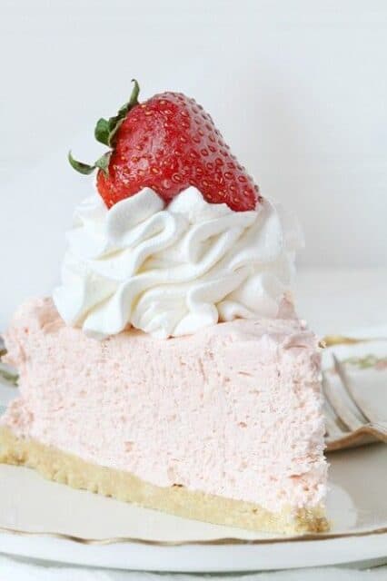 35- STAWBERRY CHEESECAKE