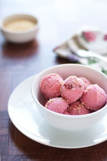 64- berry coconut frozen yogurt