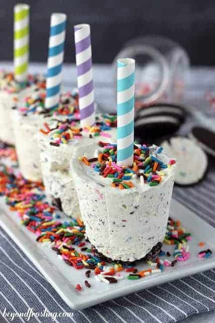 Cake Batter Oreo Ice Cream Pops | beyondfrosting.com | #oreo #funfetti #cakebatter #icecream