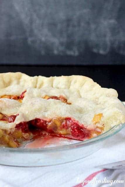 Peach Raspberry Pie | beyondfrosting.com