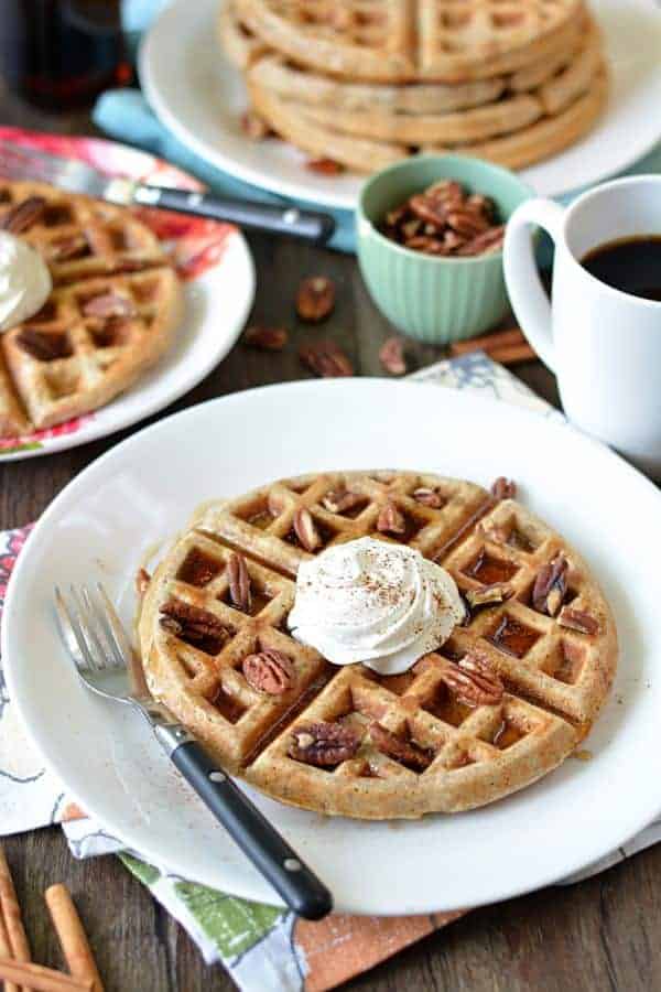 https://beyondfrosting.com/wp-content/uploads/2015/08/cinnamon-pecan-waffles-04.jpg