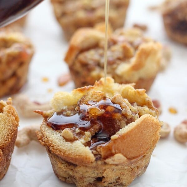 These Vanilla Cashew French Toast Muffins are baked to perfection. Loaded with maple syrup, vanilla beans and sweetened cashews, these French toast muffins never looked so good.