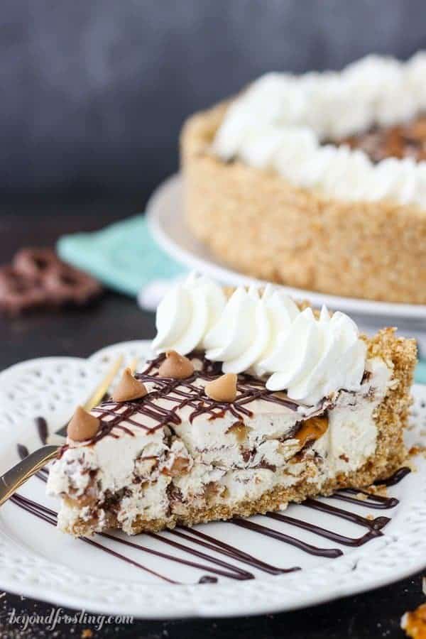 Summer time is the perfect time for this No-Bake Chubby Hubby Pie! What better way to enjoy your favorite Ben and Jerry’s ice cream than in this pie. This copy-cat Chubby Hubby Pie is a vanilla malt filling with chocolate covered pretzels, peanut butter chips and a salty pretzel crust.