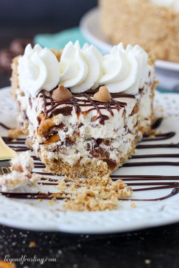 Summer time is the perfect time for this No-Bake Chubby Hubby Pie! What better way to enjoy your favorite Ben and Jerry’s ice cream than in this pie. This copy-cat Chubby Hubby Pie is a vanilla malt filling with chocolate covered pretzels, peanut butter chips and a salty pretzel crust.