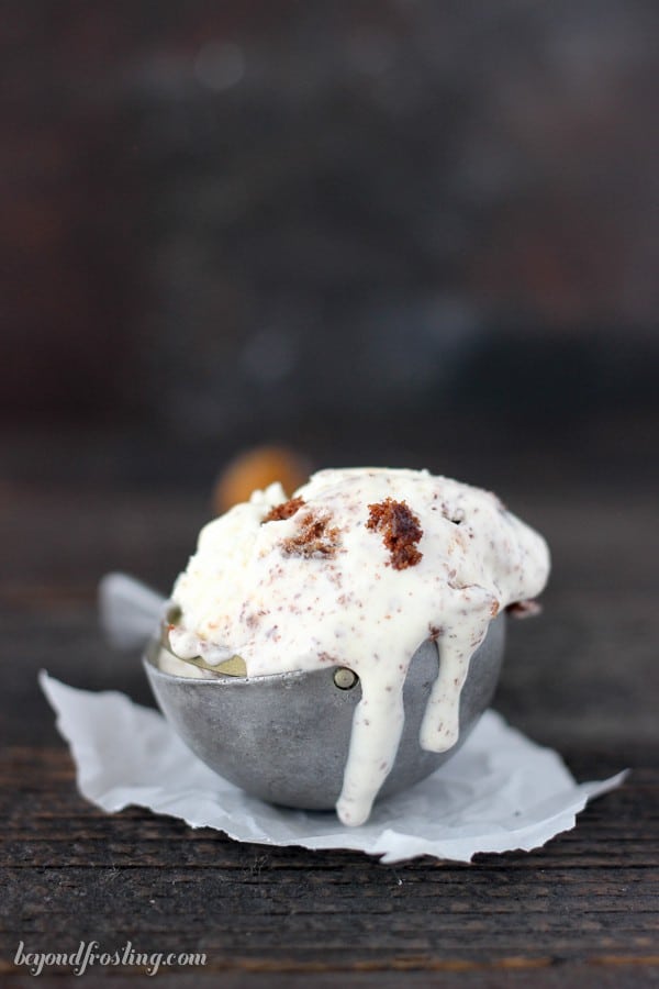 Homemade vanilla ice cream loaded with chocolate zucchini cake and chocolate shavings. Summer time treats just got a makeover. I am totally in love with this Chocolate Zucchini Bread No-Churn Ice Cream.