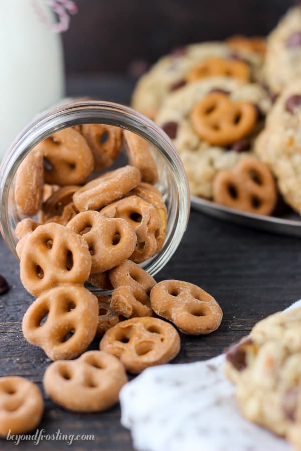 Oatmeal Salted Caramel Pretzel Cookies - Beyond Frosting