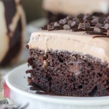 Mudslide Poke Cake-image