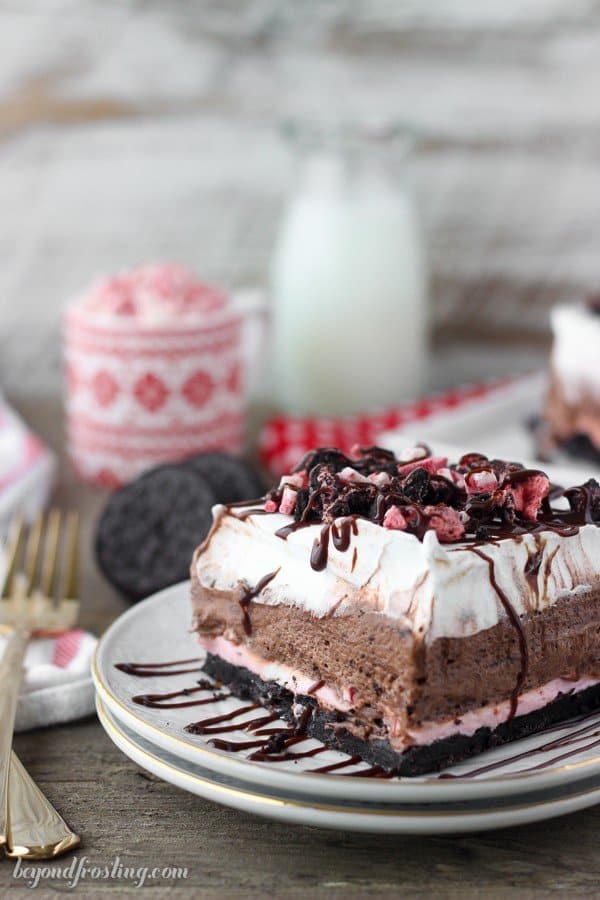 slice of peppermint Oreo lush on a plate