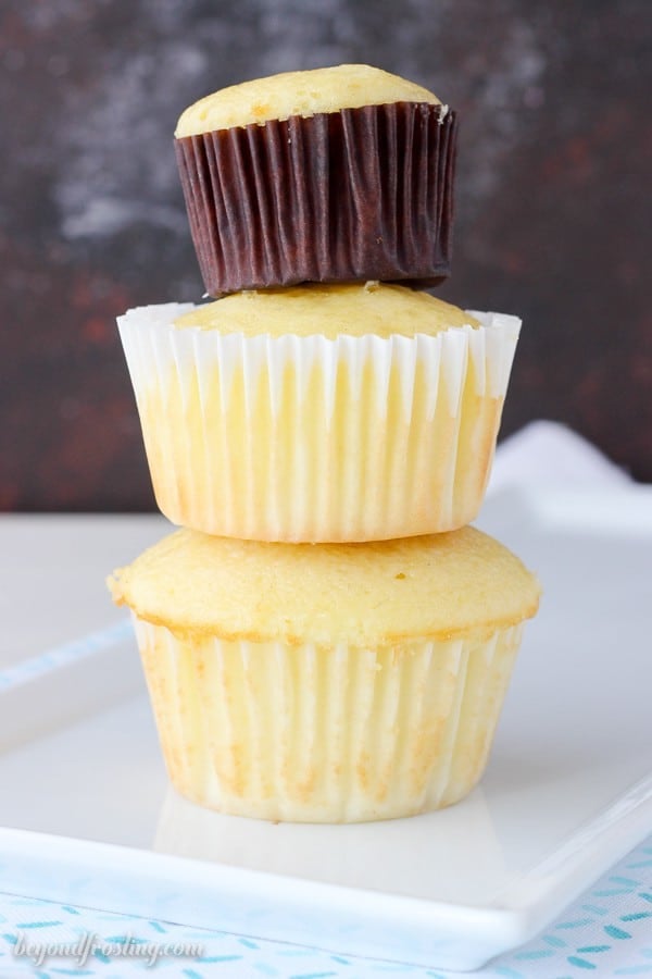 How to Fill Cupcake Liners - Mountainside Bakery