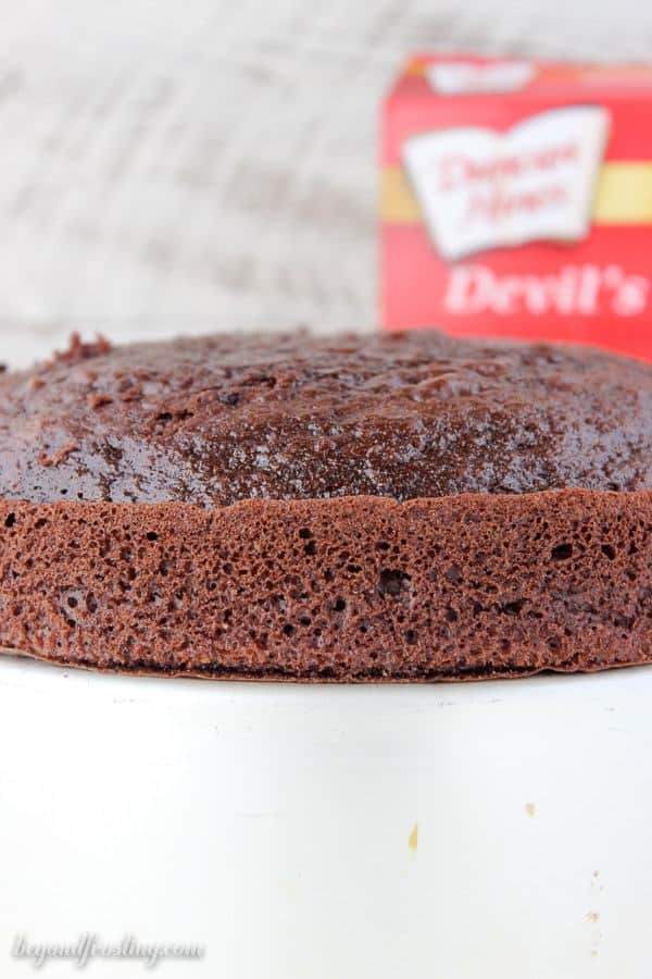 Duncan Hines Devils Food Cake Mix. What is the best boxed chocolate cake mix? This post will answer your questions. It is the best guide explaining the differences between boxed cake mixes.