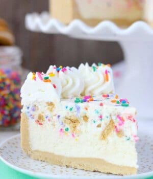 No-Bake Funfetti Mousse pie is everything you dream of. It starts with a thick Oreo crust, with a layer of white chocolate mousse and another layer of Oreo Funfetti Mousse made with cake batter whipped cream!