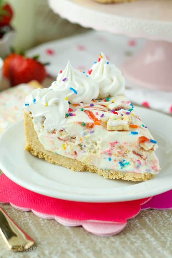 Easy No-Bake Pop Tart Ice Cream Pie | Beyond Frosting