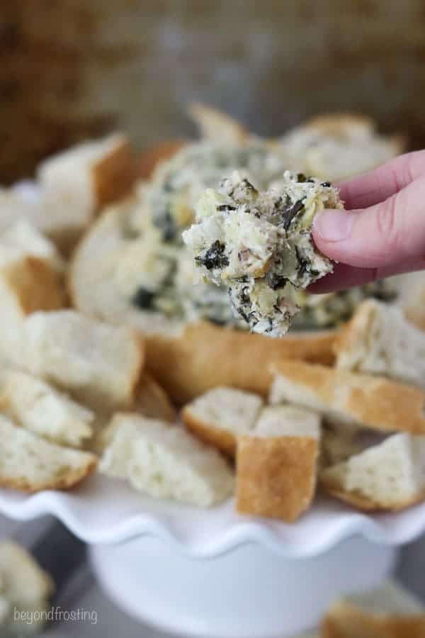 Skinny Weight Watchers Spinach and Artichoke Dip with bread