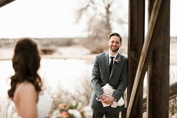 Rustic Barn Wedding in Central Oregon at Brasada Ranch © Kimberly Kay Photography