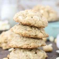 Oatmeal White Chocolate Macadamia Nut Cookies-image