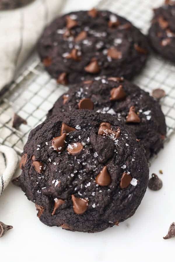 Extra Thick Chocolate Chip Cookies l Beyond Frosting