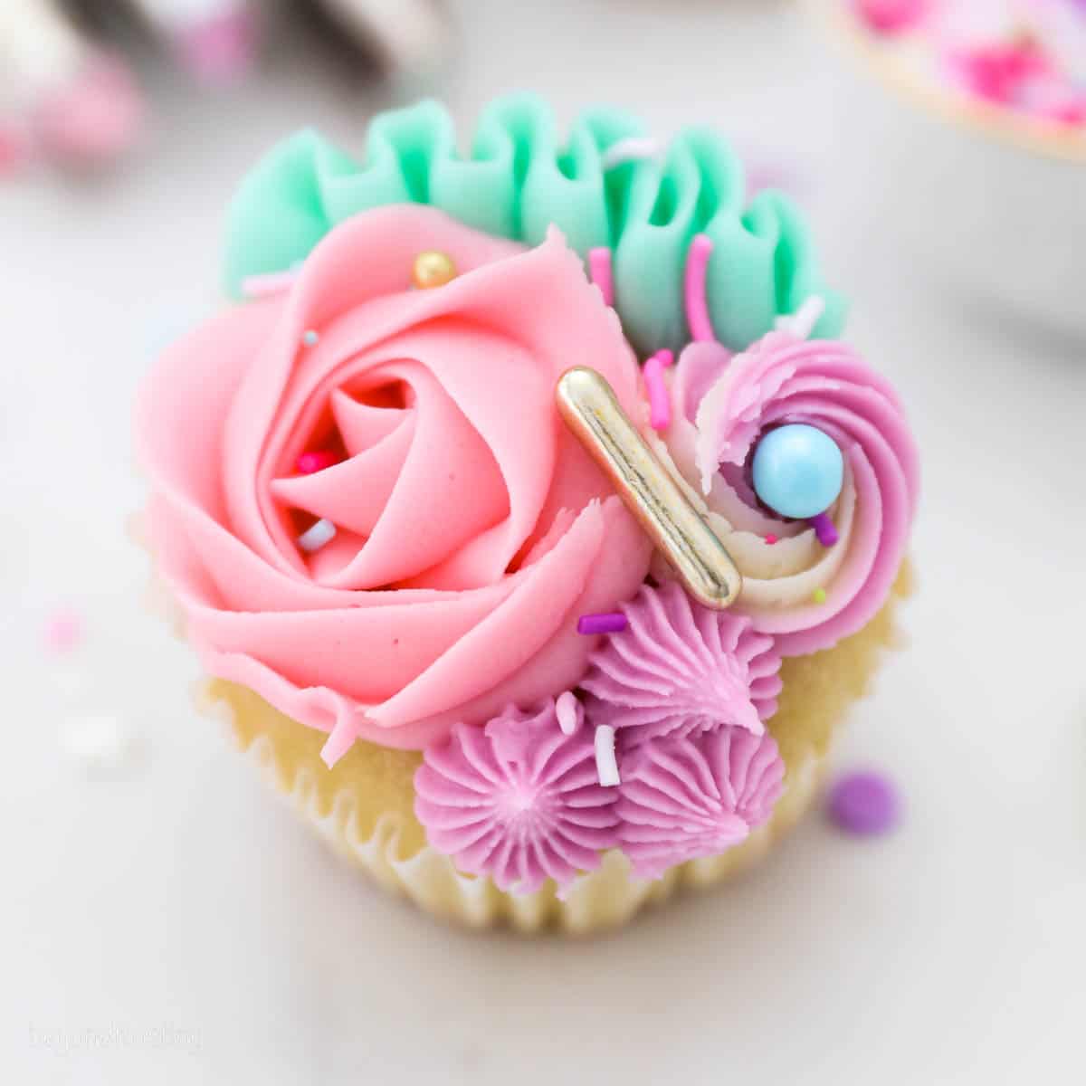 https://beyondfrosting.com/wp-content/uploads/2019/07/Unicorn-Cupcakes-057-2.jpg