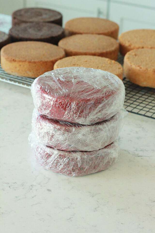 how to store cake layers