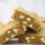 Three stacked blondie bars showing the middle of the bars