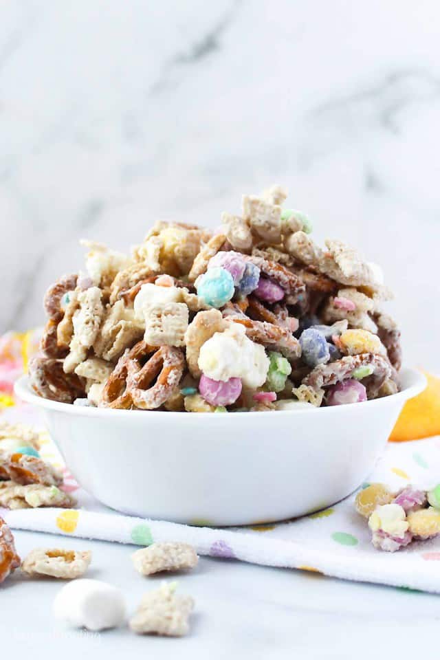 Easy Easter Snack Mix (Bunny Bait)