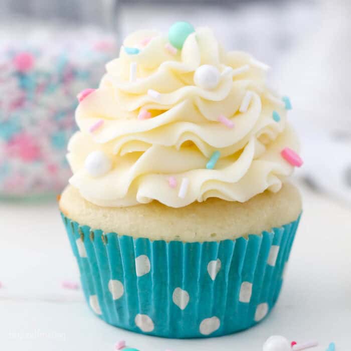 Easy Moist Vanilla Cupcakes with Vanilla Buttercream Frosting