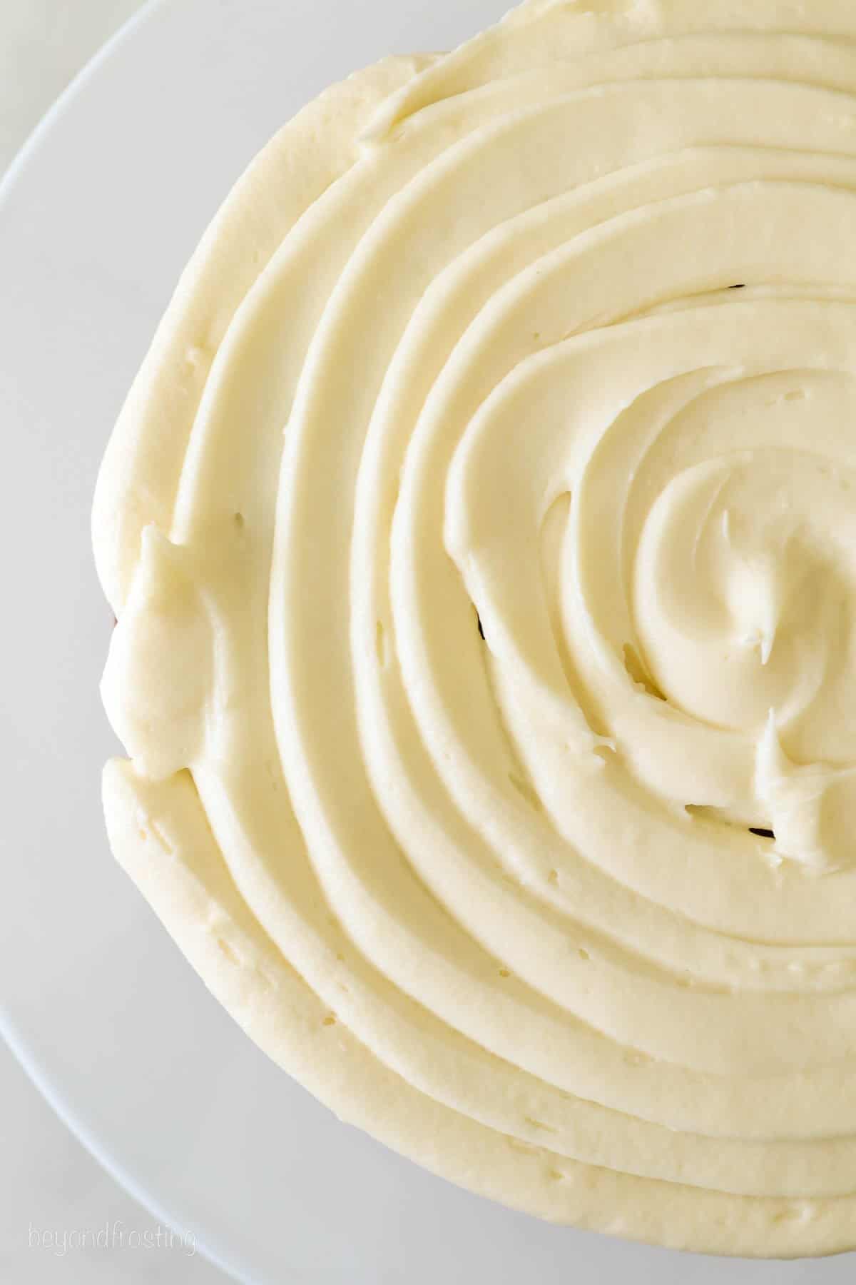 A circle of cream cheese frosting
