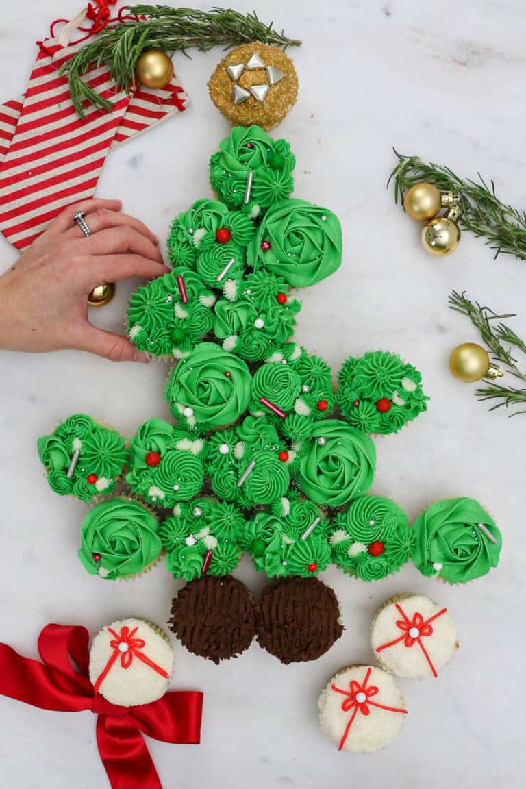 How to Make a Christmas Tree Cake Out of Cupcakes Beyond Frosting