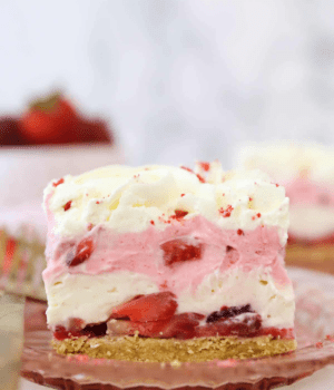 No-Bake Strawberry Delight