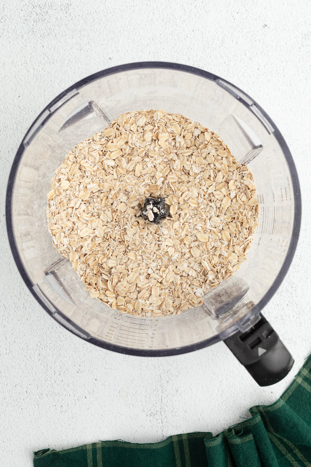These old-fashioned iced oatmeal cookies have soft middles, crispy edges, and plenty of brown sugar and cinnamon, topped with vanilla icing. Crushed oats inside the food processor.